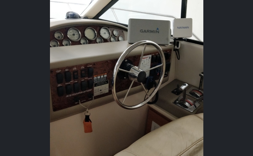 Bayliner 3258-kuva-3